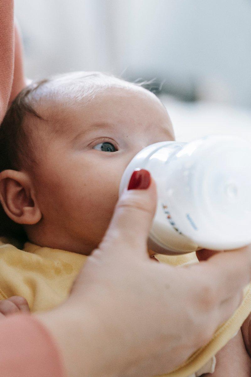Supplementing baby's diet with formula